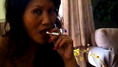 Smoking milf loves her fetish