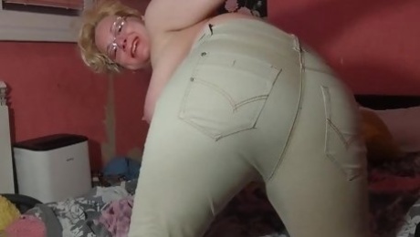 Mom Tease Step Son In Jeans, Then Fuck And Squirt